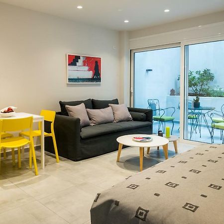 Central Cozy Studio With A Secret Garden 雅典 外观 照片