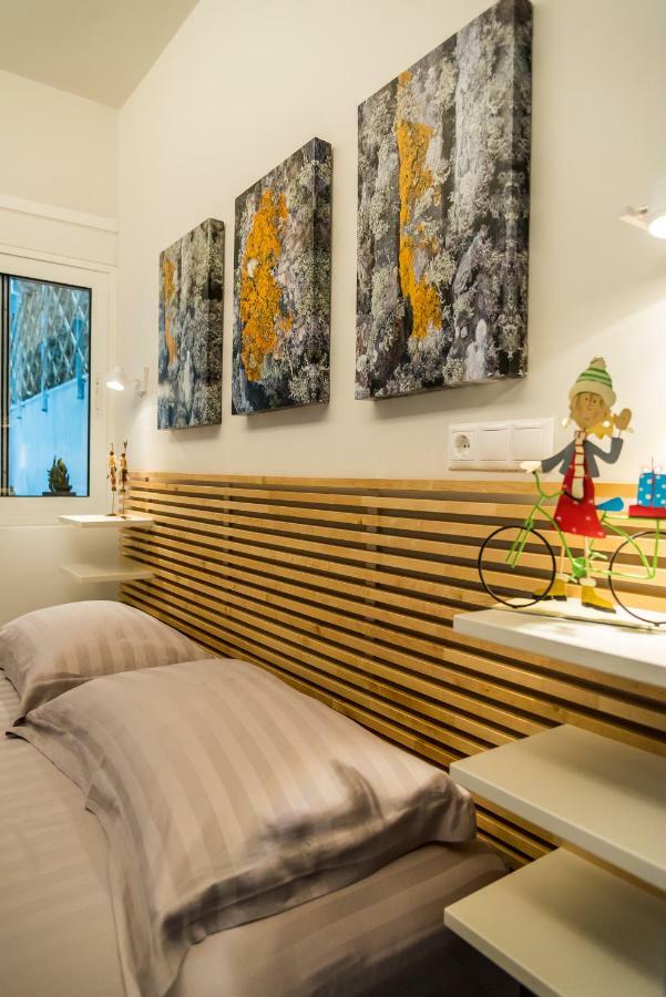 Central Cozy Studio With A Secret Garden 雅典 外观 照片